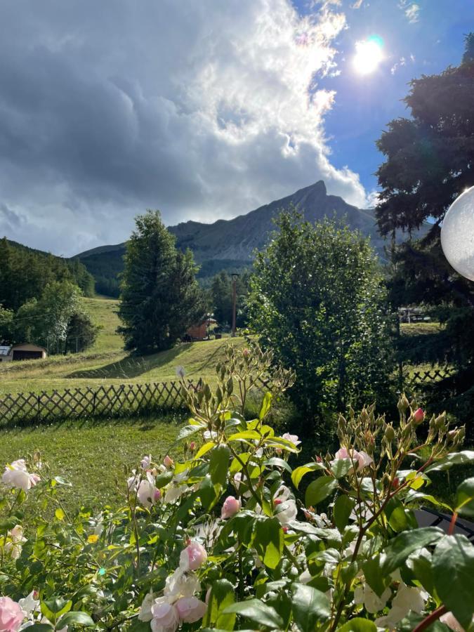 Maison L'Aiguille - 2 Appartements, 5 Chambres Et Table D'Hotes Au Pied De La Montagne A La Station De Laye エクステリア 写真