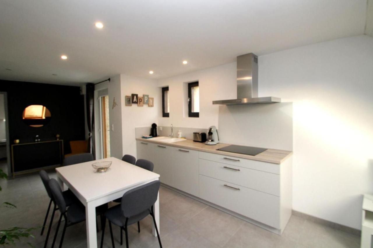Maison L'Aiguille - 2 Appartements, 5 Chambres Et Table D'Hotes Au Pied De La Montagne A La Station De Laye エクステリア 写真