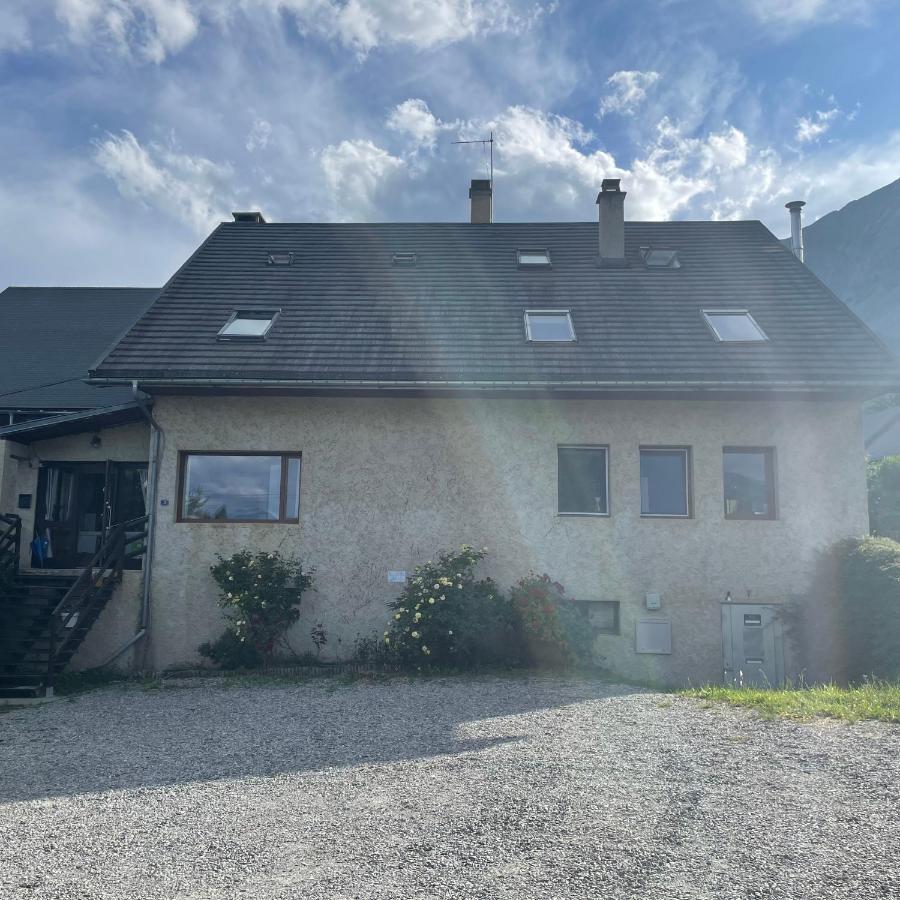 Maison L'Aiguille - 2 Appartements, 5 Chambres Et Table D'Hotes Au Pied De La Montagne A La Station De Laye エクステリア 写真
